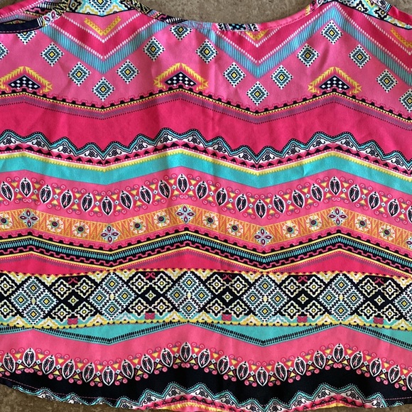 Tank - Picture 2 of 6